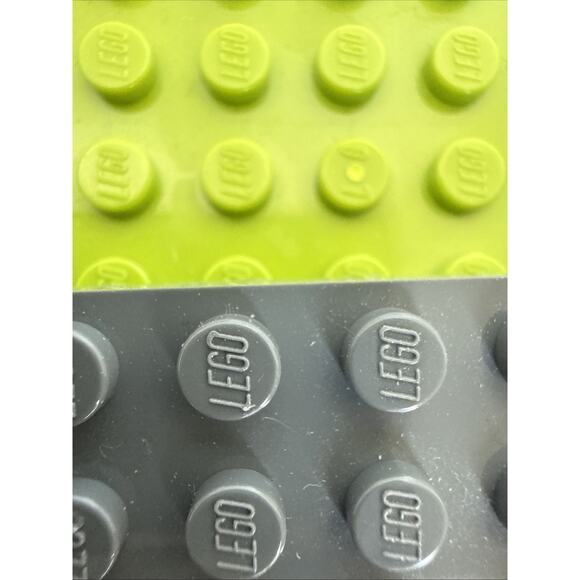 Lego Sand Baseplate 10"x10" 32x32 3 Minifigs 10 Misc Sized Baseplates LOT - Picture 5 of 5